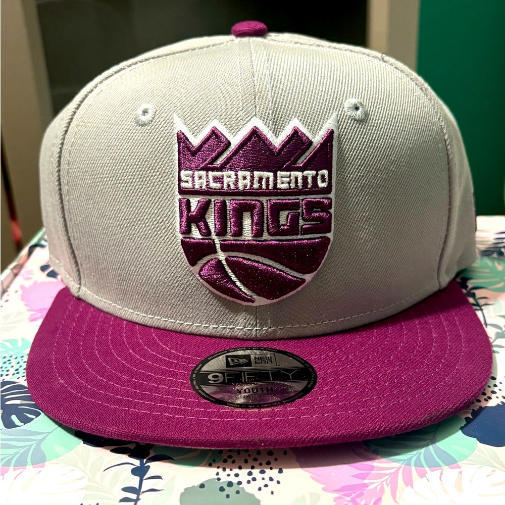 Sacramento Kings “Youth” hat. Adjustable. NWT.